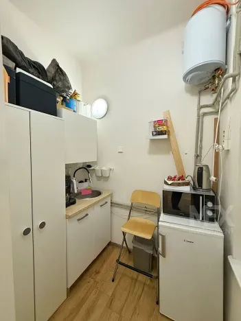 Pronájem obchodního prostoru, Praha - Vinohrady, Kolínská, 36 m2