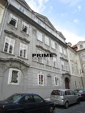 Pronájem bytu 3+1, Praha - Malá Strana, Sněmovní, 85 m2