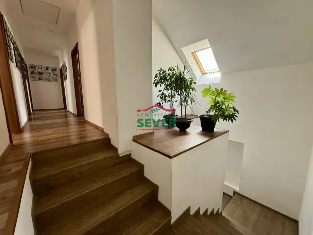 Prodej rodinného domu, Libčeves - Sinutec, 320 m2