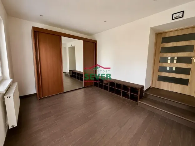 Prodej rodinného domu, Libčeves - Sinutec, 320 m2