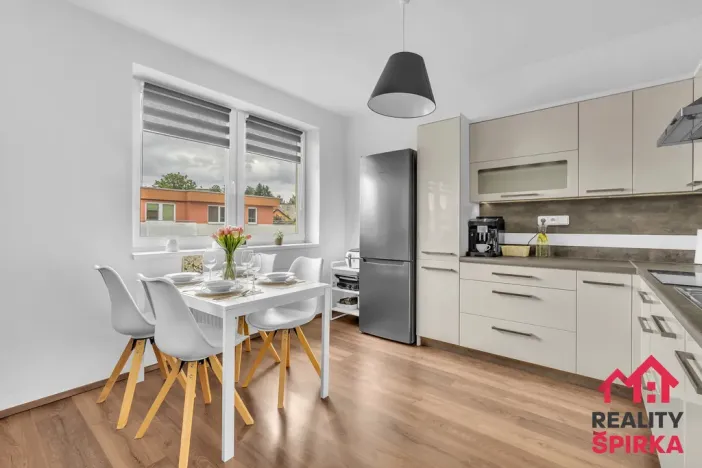 Prodej bytu 2+kk, Ústí nad Orlicí, Písečník, 53 m2