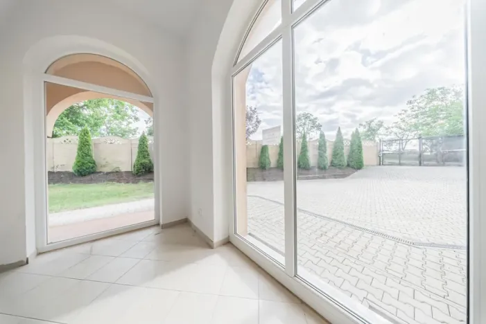Prodej bytu 3+1, Buštěhrad, Topolová, 107 m2