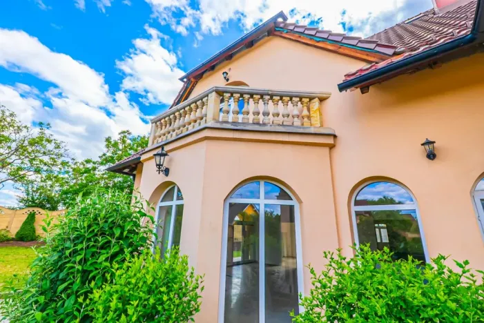 Prodej bytu 3+1, Buštěhrad, Topolová, 107 m2