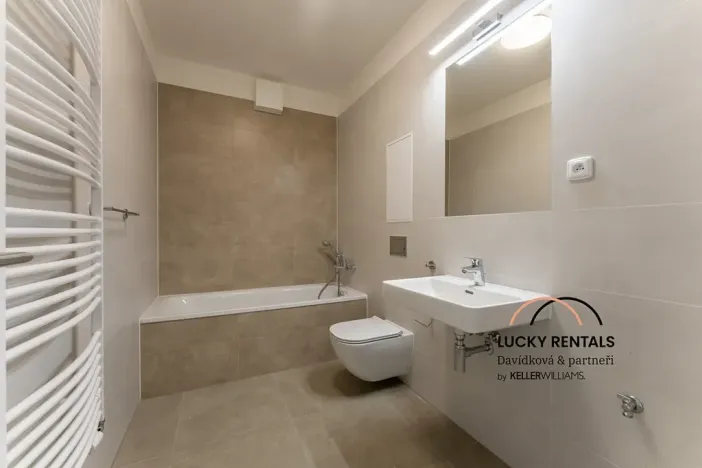 Pronájem bytu 2+kk, Praha - Vysočany, Pod Harfou, 44 m2