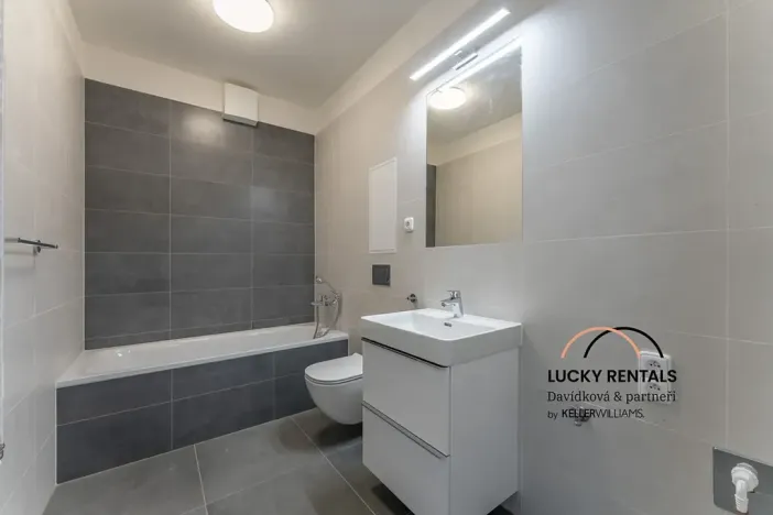 Pronájem bytu 2+kk, Praha - Vysočany, Pod Harfou, 42 m2