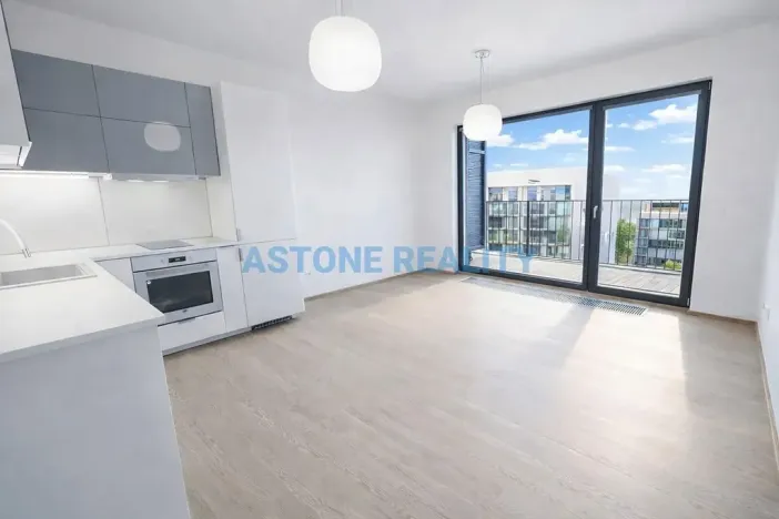 Pronájem bytu 1+kk, Praha - Modřany, Mezi vodami, 390 m2