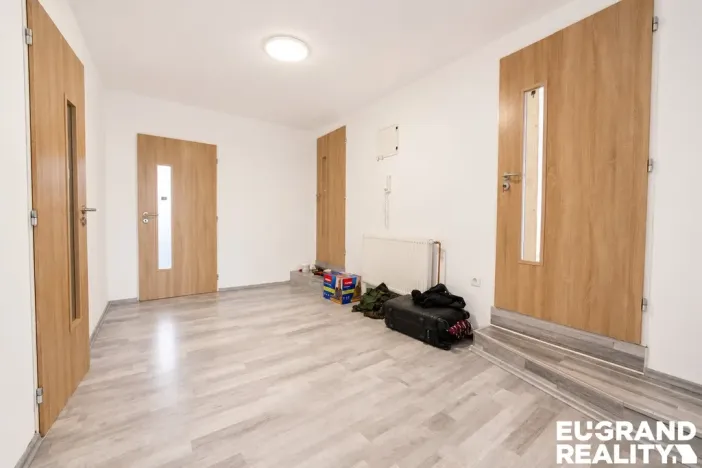 Prodej ubytování, Šluknov, nám. Míru, 330 m2