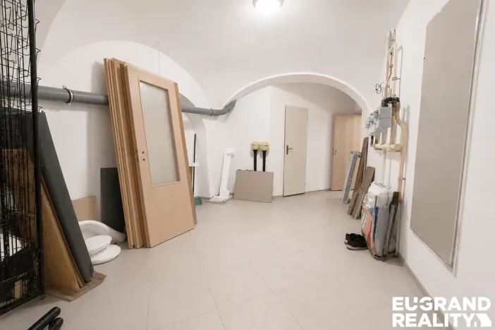Prodej ubytování, Šluknov, nám. Míru, 330 m2