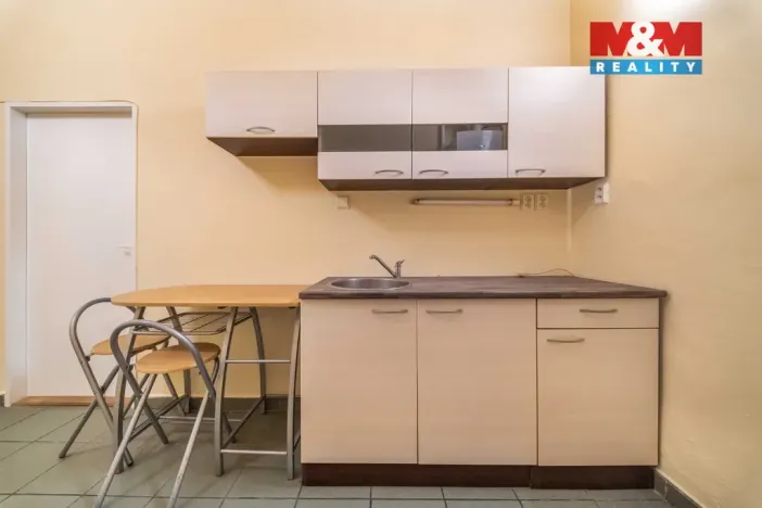 Prodej bytu 1+1, Praha - Vokovice, V Nových Vokovicích, 29 m2