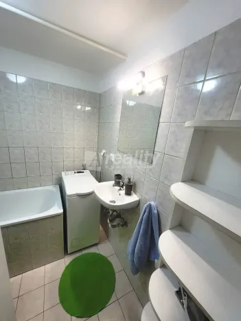 Pronájem bytu 1+kk, Náměšť nad Oslavou, 35 m2