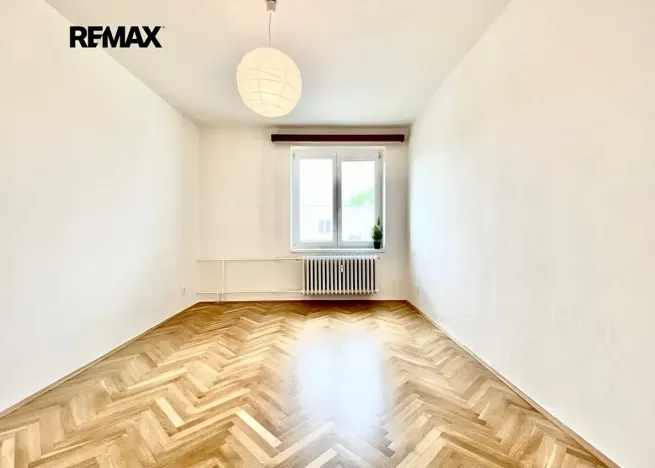 Pronájem bytu 2+1, Pardubice, Družstevní, 51 m2