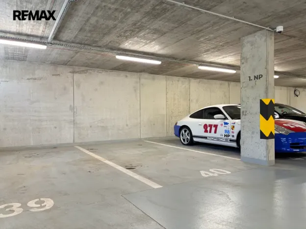 Prodej garážového stání, Praha - Záběhlice, Choceradská, 15 m2