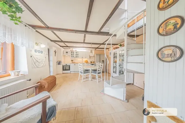 Prodej rodinného domu, Mšené-lázně, Na Vinohradech, 110 m2