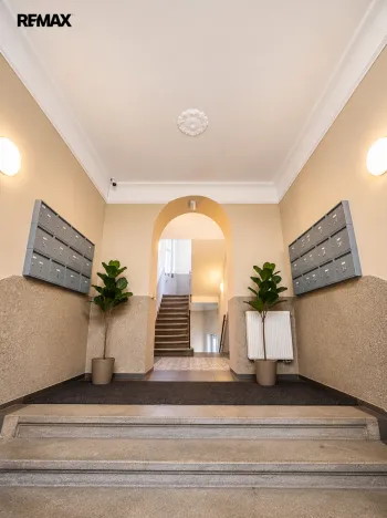 Pronájem bytu 1+1, Praha - Nusle, Křesomyslova, 53 m2