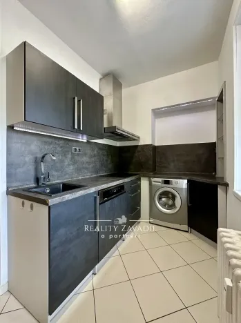 Pronájem bytu 2+1, Pardubice - Zelené Předměstí, Anenská, 46 m2