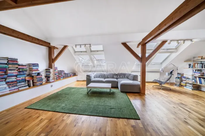Prodej bytu 4+1, Praha - Nové Město, Truhlářská, 123 m2