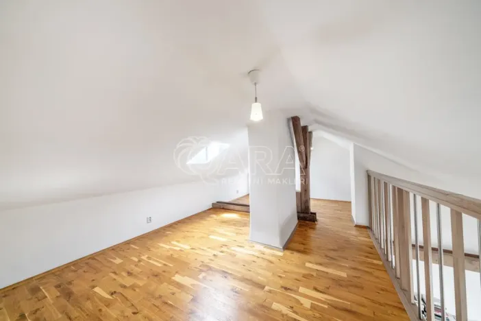 Prodej bytu 4+1, Praha - Nové Město, Truhlářská, 123 m2
