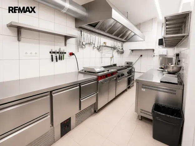Pronájem restaurace, Praha - Vinohrady, Čermákova, 170 m2