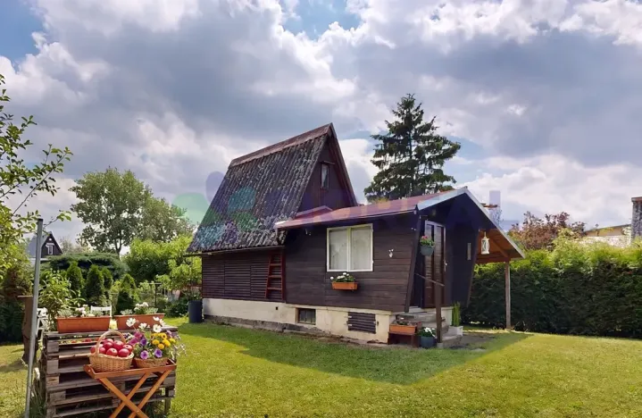 Prodej chaty, Praha - Kyje, Nedokončená, 20 m2