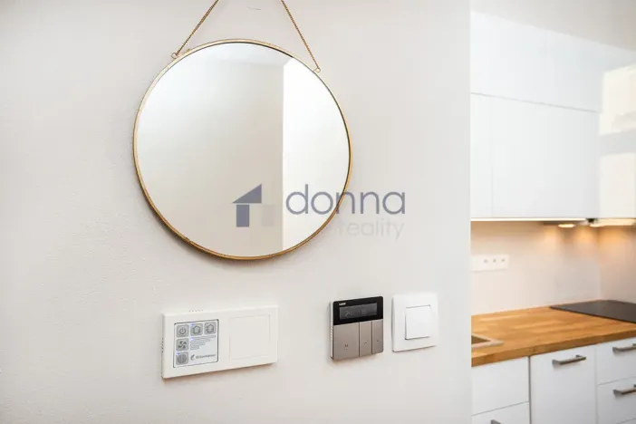 Pronájem bytu 1+kk, Praha, Přibyslavská, 26 m2