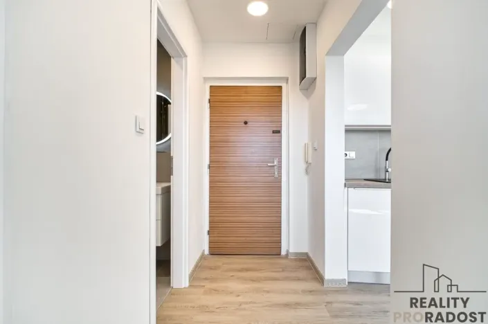 Prodej bytu 2+kk, Ostrava - Moravská Ostrava, Varenská, 36 m2