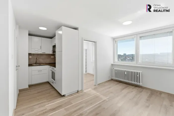 Prodej bytu 1+kk, Praha - Hloubětín, Šestajovická, 30 m2