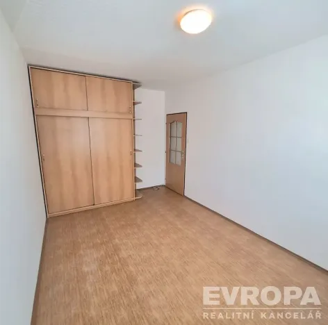 Pronájem bytu 3+1, Pardubice, Na Labišti, 87 m2