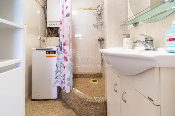 Pronájem rodinného domu, Dolní Bezděkov, 180 m2