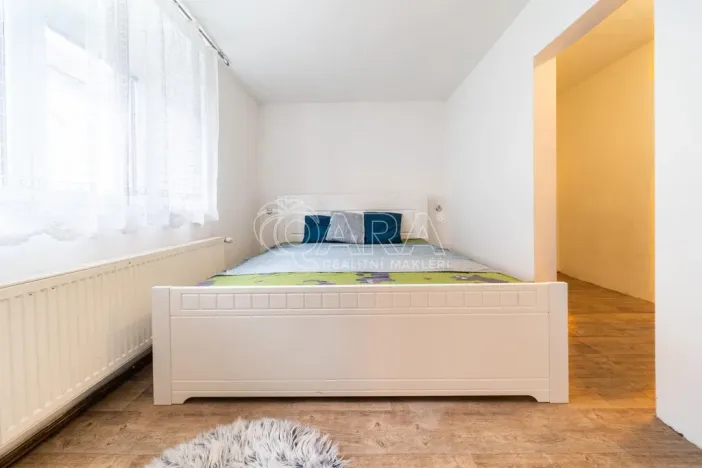 Pronájem rodinného domu, Dolní Bezděkov, 180 m2