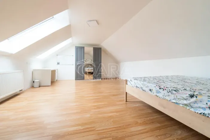 Pronájem rodinného domu, Dolní Bezděkov, 180 m2