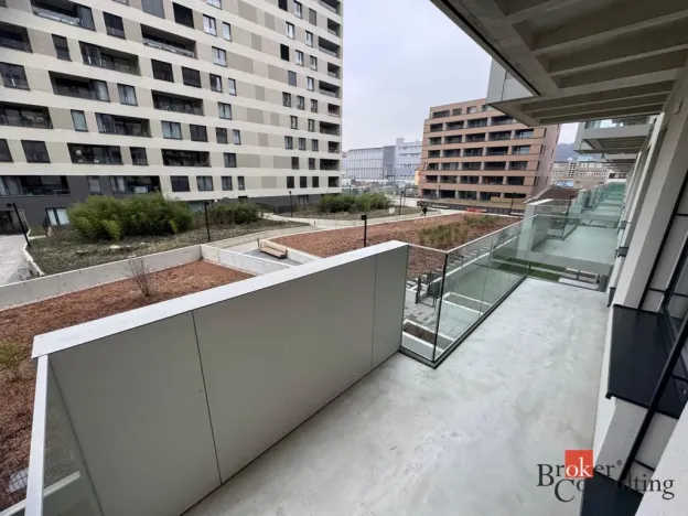 Pronájem bytu 2+kk, Praha - Vysočany, Fafkových, 50 m2