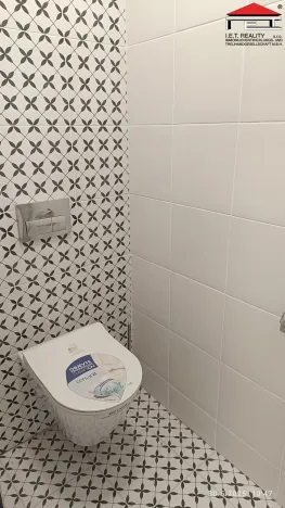 Pronájem obchodního prostoru, Opava, Olomoucká, 94 m2