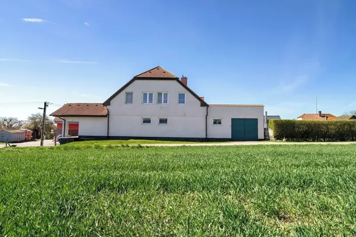Prodej rodinného domu, Krokočín, 300 m2