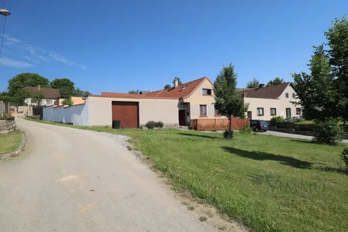 Prodej chalupy, Zahrádky - Horní Dvorce, 180 m2