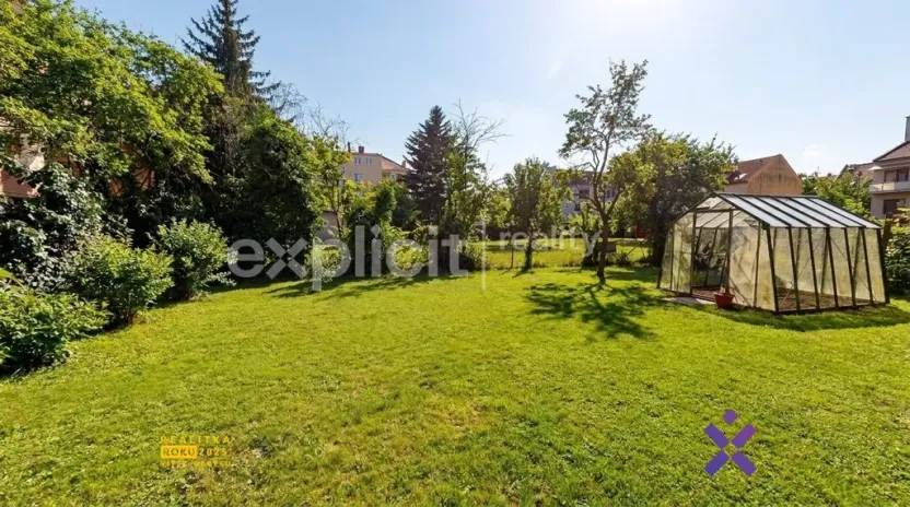 Prodej zahrady, Uherské Hradiště, Mojmírova, 270 m2