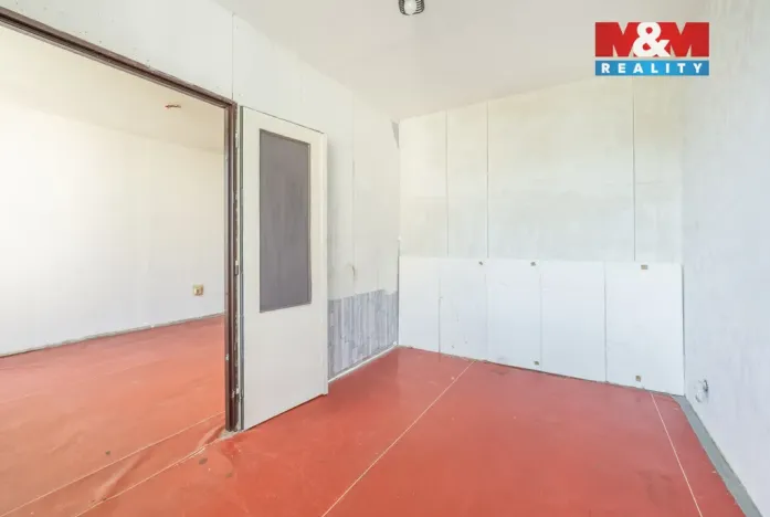 Prodej bytu 2+kk, Kladno - Kročehlavy, Jerevanská, 48 m2