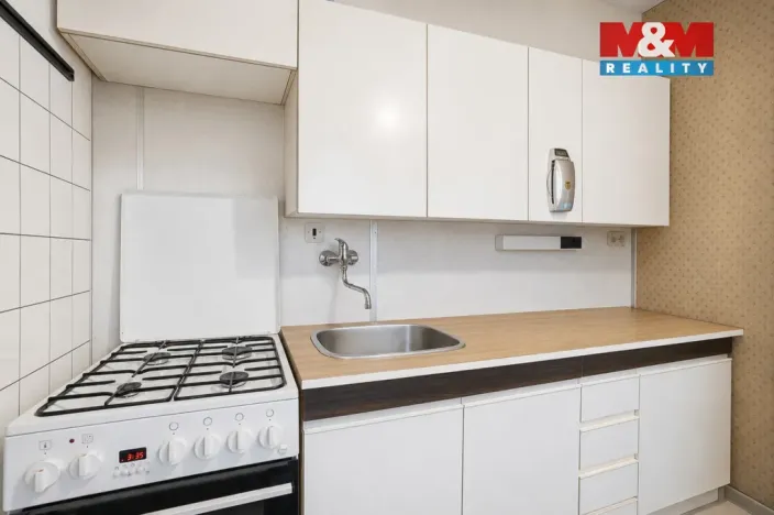 Prodej bytu 2+1, Kralupy nad Vltavou - Lobeček, Krakovská, 40 m2