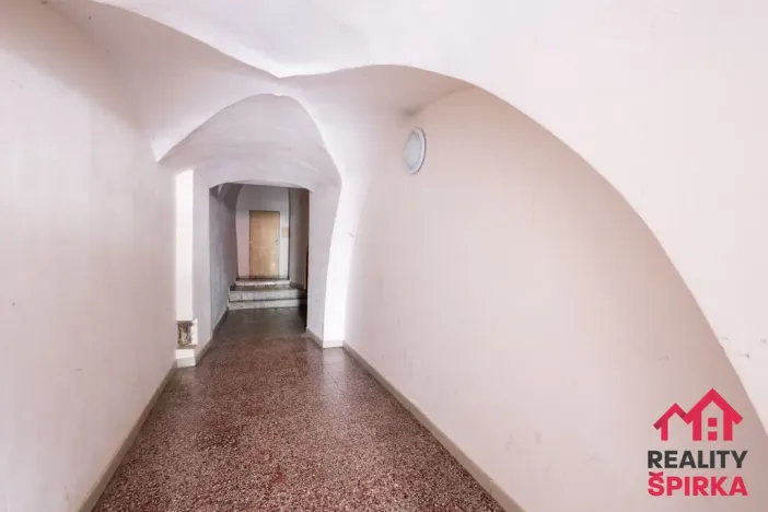 Prodej komerční nemovitosti, Moravská Třebová - Město, nám. T. G. Masaryka, 422 m2