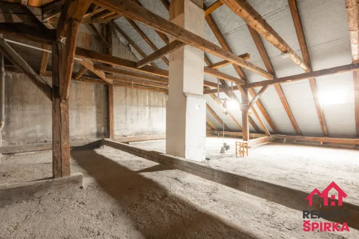 Prodej komerční nemovitosti, Moravská Třebová - Město, nám. T. G. Masaryka, 422 m2