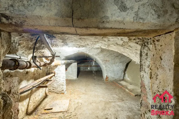 Prodej komerční nemovitosti, Moravská Třebová - Město, nám. T. G. Masaryka, 422 m2