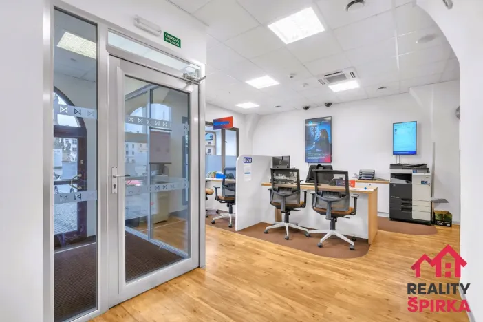 Prodej komerční nemovitosti, Moravská Třebová - Město, nám. T. G. Masaryka, 422 m2