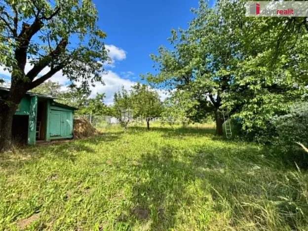 Prodej zahrady, Uherský Brod, 1035 m2