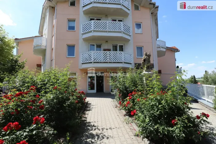 Pronájem bytu 2+kk, Praha - Dolní Chabry, Spořická, 56 m2