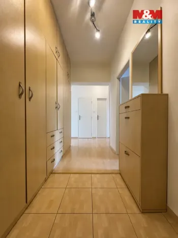 Prodej bytu 2+1, Třinec - Lyžbice, Jablunkovská, 62 m2