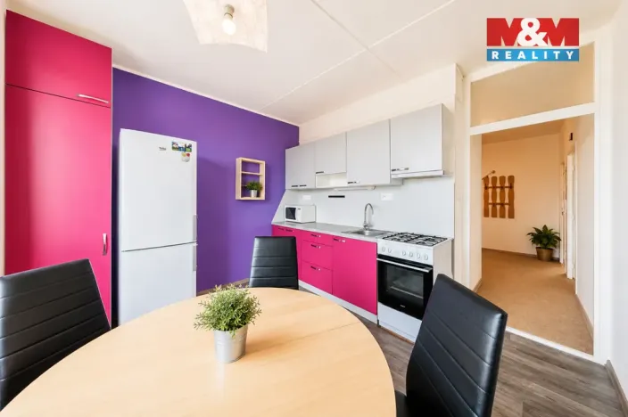 Prodej bytu 2+1, Karlovy Vary - Drahovice, Úvalská, 58 m2