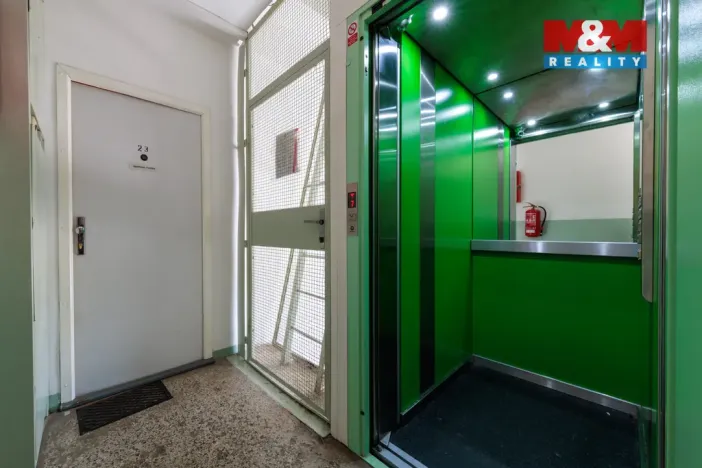 Prodej bytu 2+1, Karlovy Vary - Drahovice, Úvalská, 58 m2