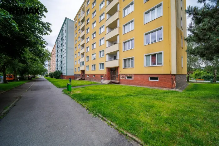 Prodej bytu 1+1, Ostrov, Kollárova, 36 m2
