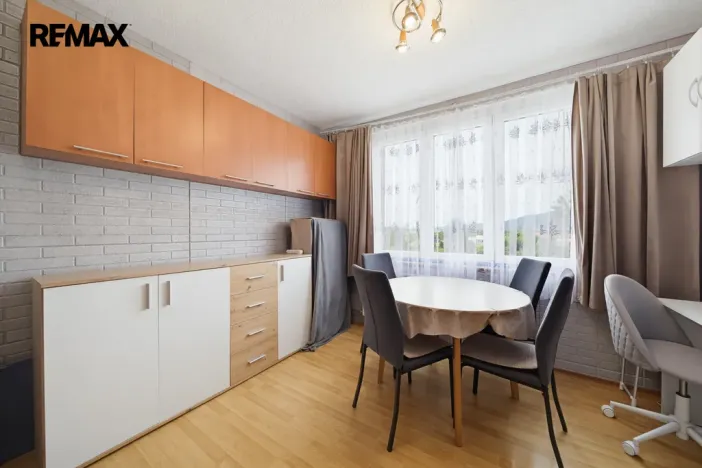 Prodej bytu 1+1, Ostrov, Kollárova, 36 m2