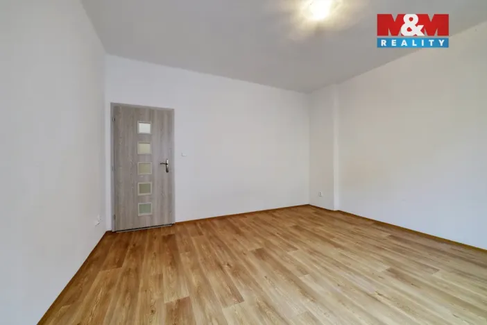 Pronájem bytu 3+1, Cheb, Valdštejnova, 86 m2