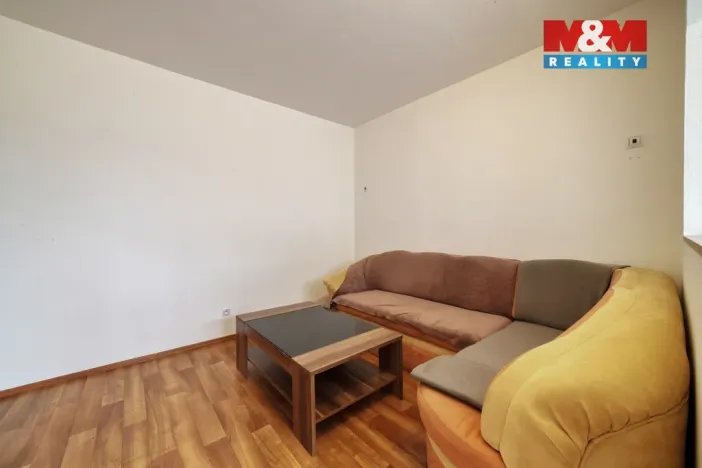 Pronájem bytu 1+1, Cheb, Šeříková, 40 m2